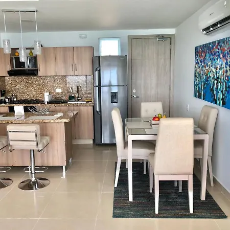 Apto 1803 Frente Al Mar- Edificio Palmetto, Piso 18 Apartamento *