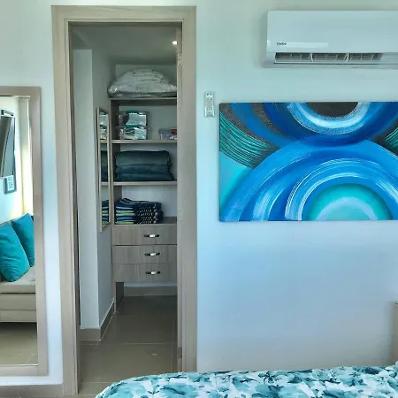Apartamento Apto 1803 Frente Al Mar- Edificio Palmetto, Piso 18 *